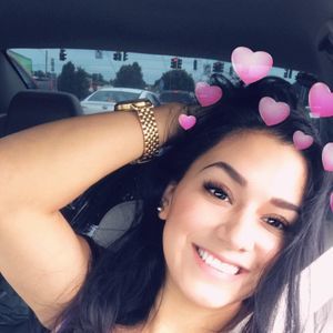 Meet your Posher, Caroline